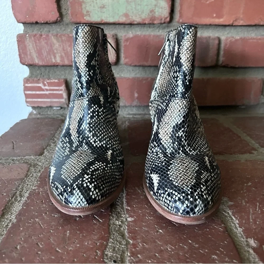 Madewell the Rosie Ankle Boot in Snake Embossed Leather Sz 9